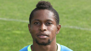 Bukia segue emprestado para o Cazaquistão 