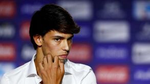 João Félix demarca-se de Ronaldo: «Estou aqui para escrever a minha própria história»