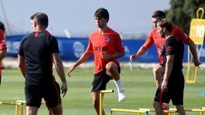 O primeiro dia de João Félix no At. Madrid: da insistência de Simeone ao lugar no sistema
