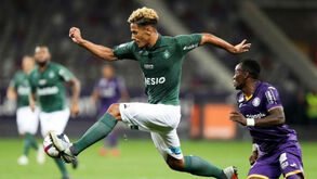 Arsenal garante Saliba por 30 milhões de euros