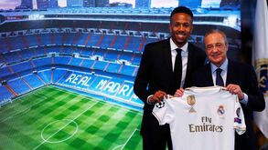 Éder Militão apresentado no Real Madrid com pompa e circunstância