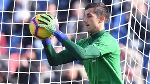 Benfica amarra Perin