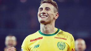 FC Porto tenta ganhar corrida a Rongier