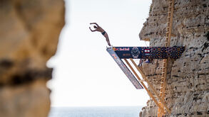 Red Bull Cliff Diving: Campeões deram espectáculo no Líbano