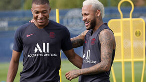 Neymar já está às ordens de Tuchel