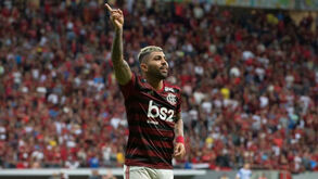 Gabigol reage a provocação dos jogadores do A. Paranaense: «Cada um festeja como quer»