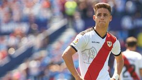 O drama de Álex Moreno: não dorme e pouco come à espera de uma transferência