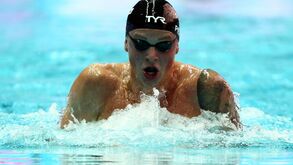 Adam Peaty melhorou o seu recorde do mundo nos 100 metros bruços