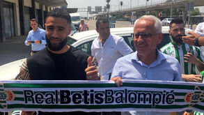 De Lyon a Madrid, passando por Londres e Sevilha: Fékir pode provocar 'carambola' no mercado