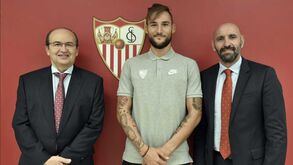 Oficial: Gudelj assina por quatro épocas com o Sevilha