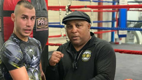 Ferimentos num combate fatais para pugilista russo: desmaiou, vomitou e saiu de maca