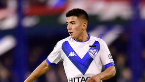 Thiago Almada no Sporting por duas temporadas