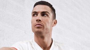 Cristiano Ronaldo já veste o segundo equipamento da Juventus para 2019/20