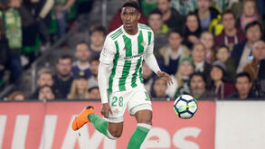 Insultou Messi e agora que está na mira do Barcelona justifica-se: «Coisas de miúdos...»