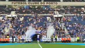 Árbitro consultou o VAR e expulsou Daniel Bragança nos descontos do Santa Clara-Sporting