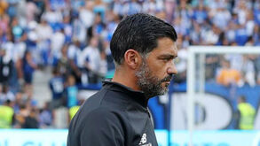 FC Porto e Monaco em silêncio no final do jogo