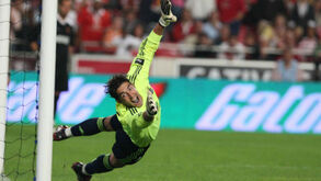 Benfica deixa mensagem a Moreira no dia em que o guarda-redes pendura as luvas