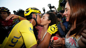 Egan Bernal confirma potencial ao vencer o Tour aos 22 anos