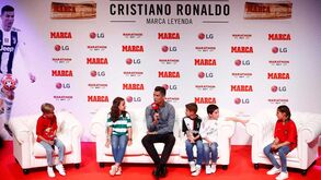 Ronaldo já é 'Lenda' em Madrid e nem o Sporting faltou à festa