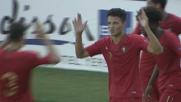 Portugal goleia Noruega e está na final do Europeu sub-19 - Europeu Sub 19  - Jornal Record