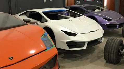 Polícia brasileira encerra oficina que falsificava Lamborghinis e Ferraris  - Record Auto - Jornal Record