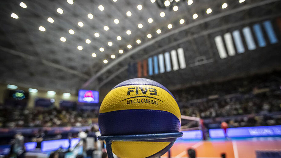 Seleção feminina sub-16 de voleibol avança para 'meias' de apuramento para Europeu
