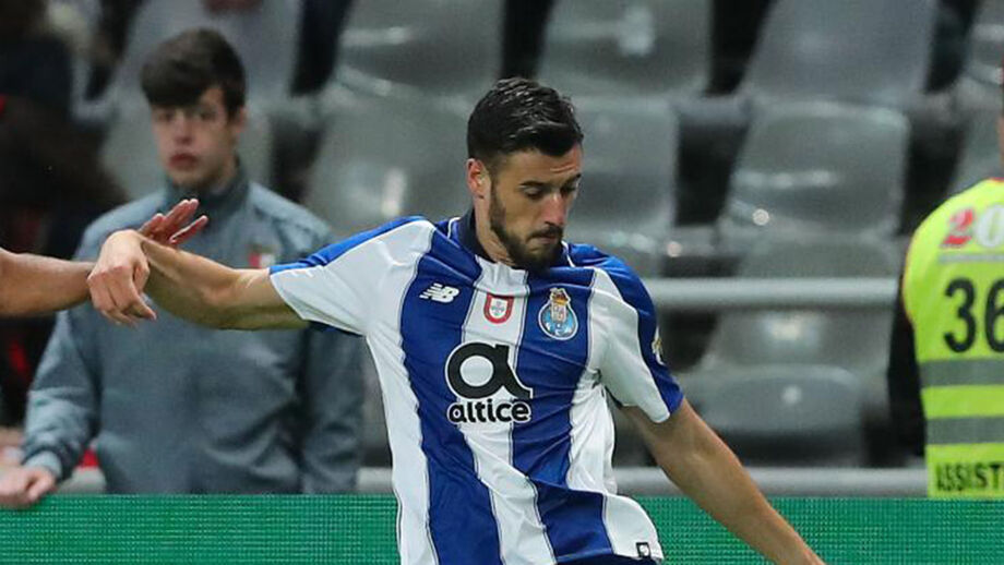 Mercado: FC Porto empresta avançado ao V. Guimarães e Gudelj na mira de clube espanhol
