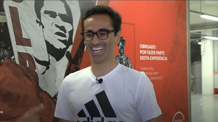 Ex-avançado do Benfica faz revelações curiosas em descontraída entrevista ao 'Esporte Interativo'