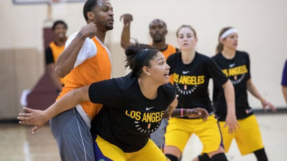 WNBA: Os homens que treinam (e perdem) com elas...