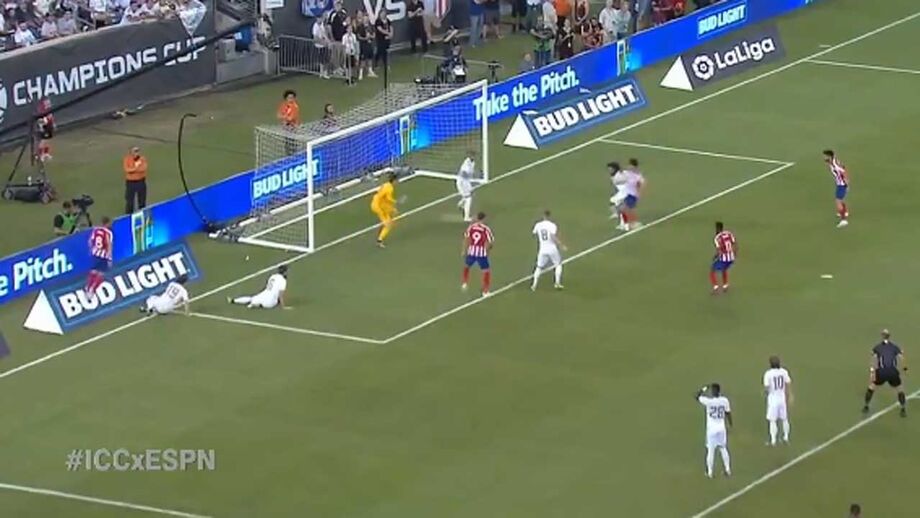 Aos 8' do Atlético Madrid-Real Madrid, para a International Champions Cup, João Félix, que já havia feito uma assistência para o golo inaugural, estreou-se a marcar