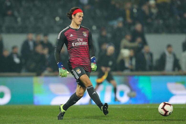 Svilar (preferência: empréstimo)