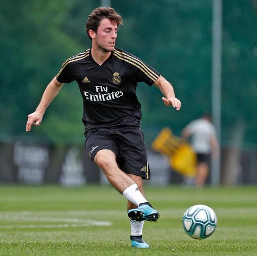 Defesa: Odriozola (Real Madrid)