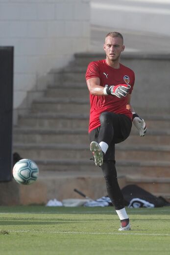 9. Cillessen (35 M€) - Do Barcelona para o Valencia