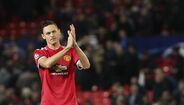 Médio-defensivo: Matic (sendo sérvio, escolheu-o por ser o 'melhor do Mundo' na sua posição)
