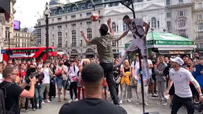 Consegue saltar ao nível de Ronaldo? Eles tentaram e o resultado é este...