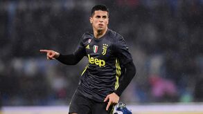 Manchester City e Juventus voltam a falar por João Cancelo