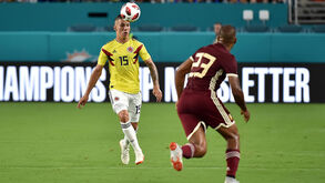 Dragões à frente por Uribe apesar da ameaça