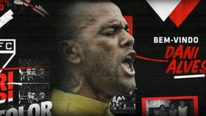 Dani Alves vai ter o maior salário do futebol brasileiro