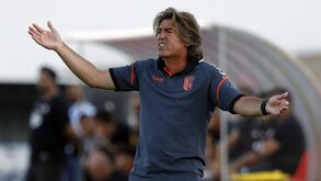 O momento em que Sá Pinto foi expulso de avião em Faro