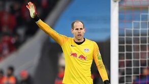 Benfica quer garantir Gulácsi sem loucuras