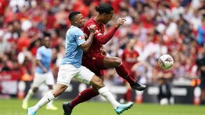 Incrível: Van Dijk volta a ser driblado 65 jogos depois