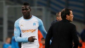 Balotelli leva irmão para o Rio de Janeiro