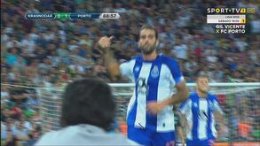 O golaço de Sérgio Oliveira que colocou o FC Porto em boa posição na Champions