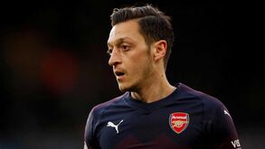 Eis o substituto de Rooney: DC United tenta a contratação de Özil