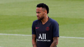 PSG confirma que está a negociar o passe de Neymar 