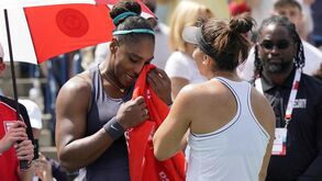 Serena Williams desiste e Bianca Andreescu vence Open do Canadá