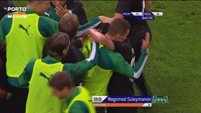 Suleymanov fez o terceiro do Krasnodar e o Dragão respondeu com assobios