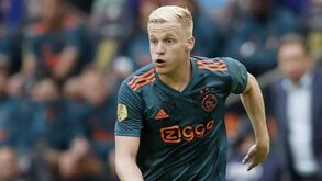 Van de Beek: «Existem muitas probabilidades de ficar no Ajax»