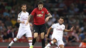 Manchester United vai duplicar salário de Lindelof em acordo avaliado em 50 milhões de euros