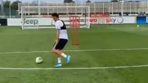 Cristiano Ronaldo está a recuperar e é o filho que dá nas vistas no treino da Juventus